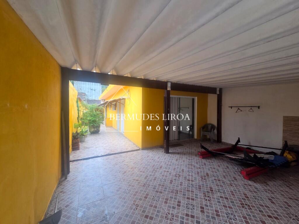 Casa com 1 quarto e 185 m² em Centro, Mongaguá