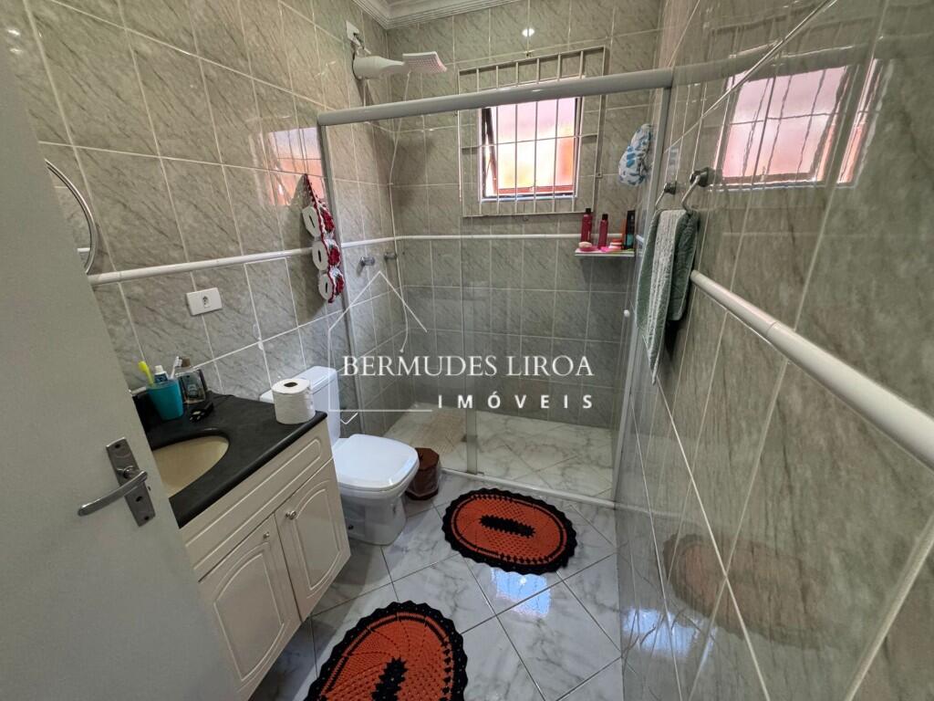 Casa com 3 quartos e 136 m² em Centro, Mongaguá