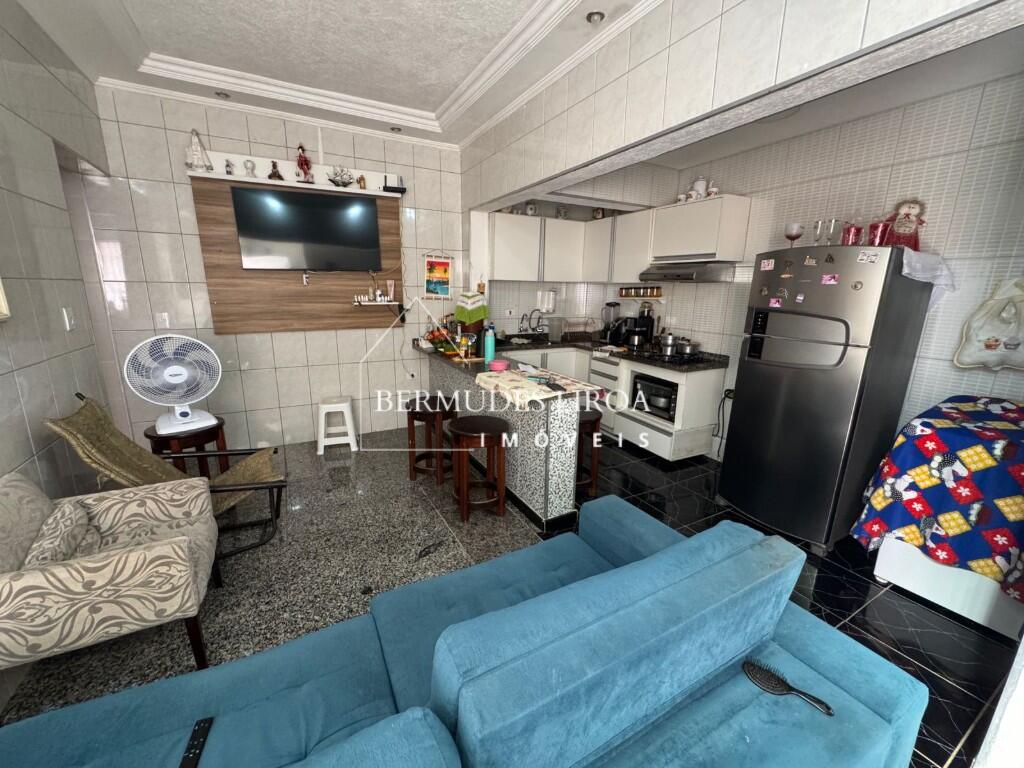 Casa com 3 quartos e 136 m² em Centro, Mongaguá