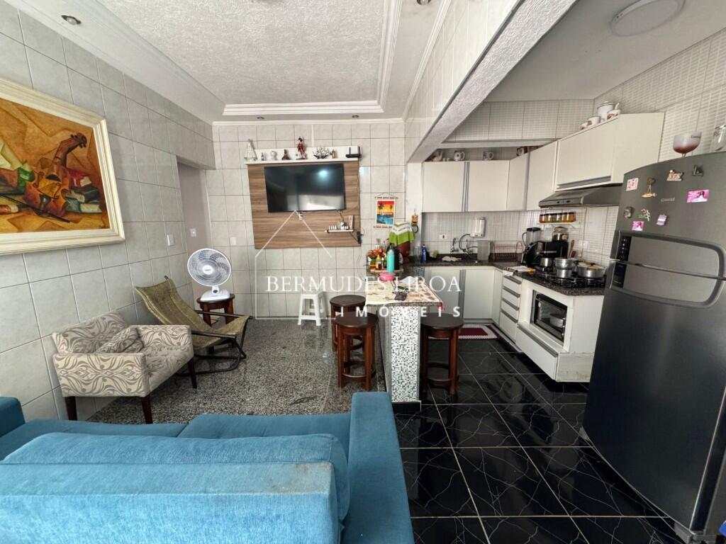 Casa com 3 quartos e 136 m² em Centro, Mongaguá