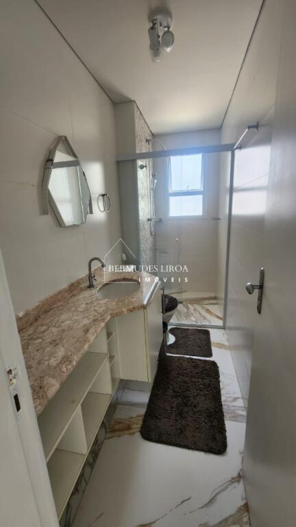 Apartamento com 2 quartos e 70 m² em Centro, Mongaguá