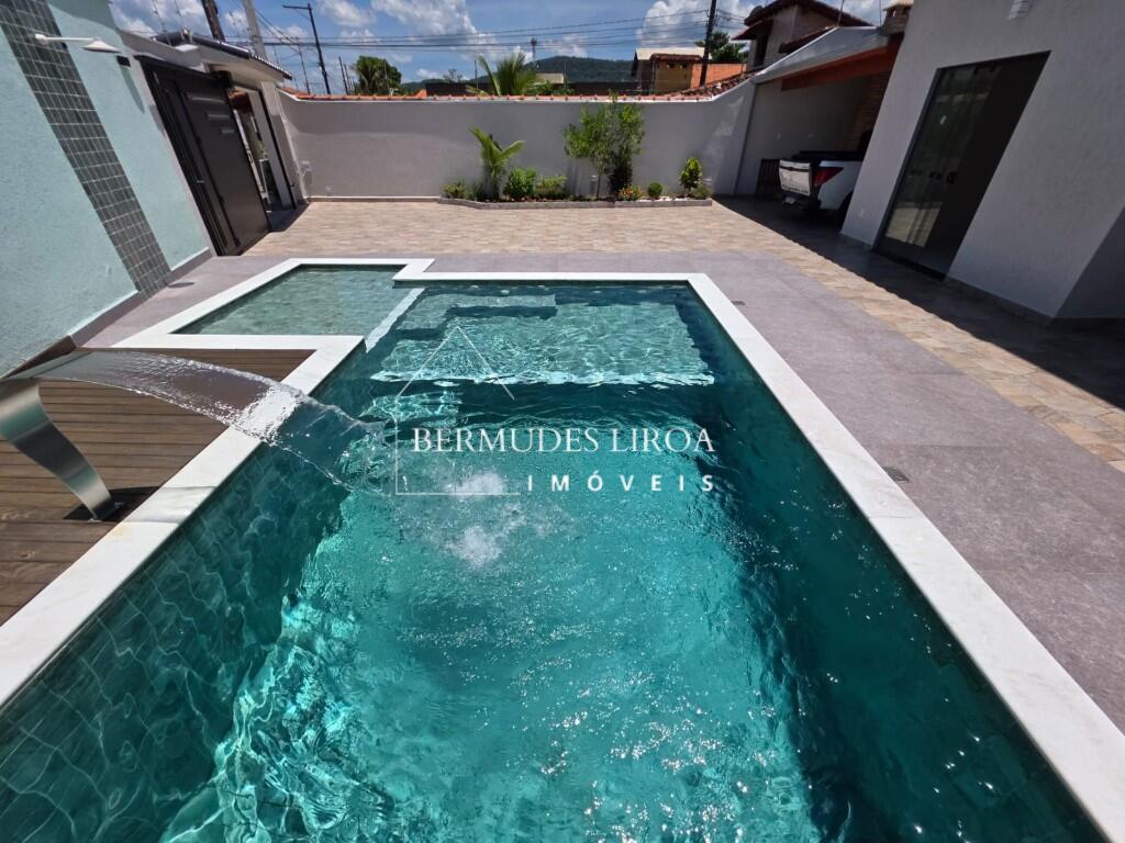 Casa com 3 quartos e 117 m² em Centro, Mongaguá