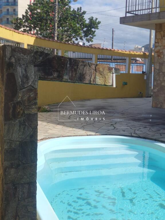 Casa com 5 quartos e 337 m² em Centro, Mongaguá
