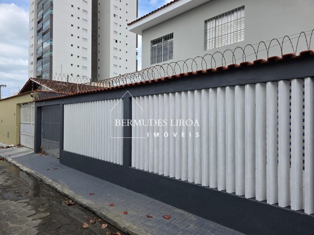 Casa com 3 quartos e 180 m² em Centro, Mongaguá