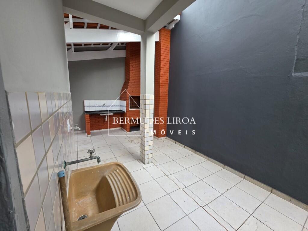 Casa com 3 quartos e 180 m² em Centro, Mongaguá