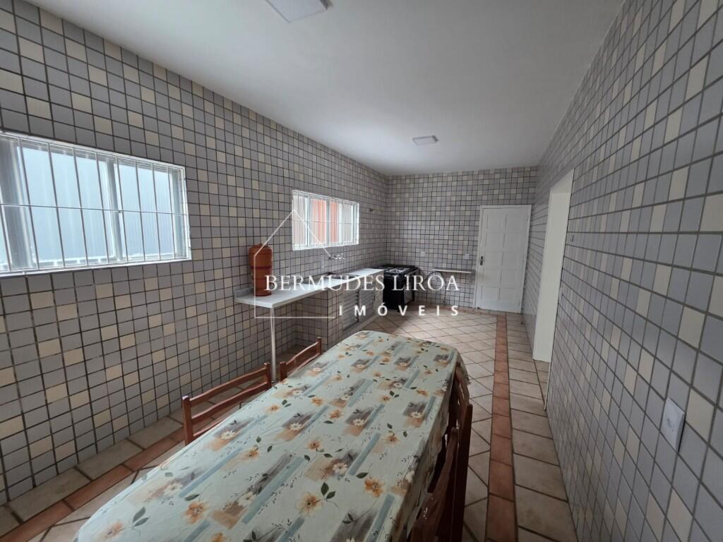 Casa com 3 quartos e 180 m² em Centro, Mongaguá