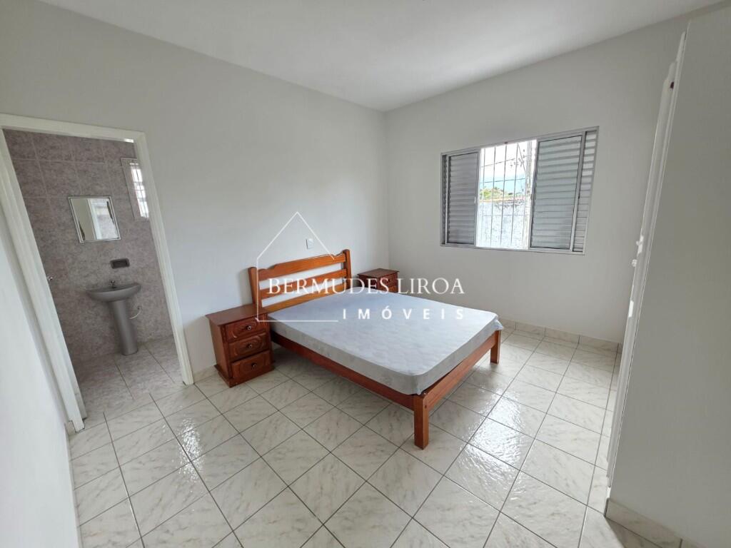 Casa com 3 quartos e 180 m² em Centro, Mongaguá