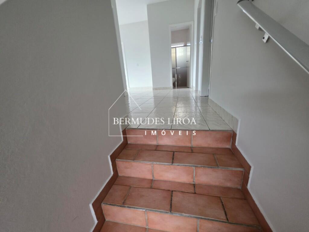 Casa com 3 quartos e 180 m² em Centro, Mongaguá