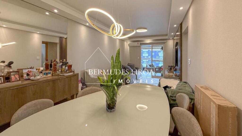 Apartamento com 2 quartos e 122 m² em Centro, Mongaguá