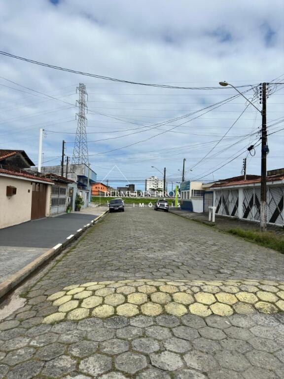 Casa com 3 quartos e 151 m² em Centro, Mongaguá