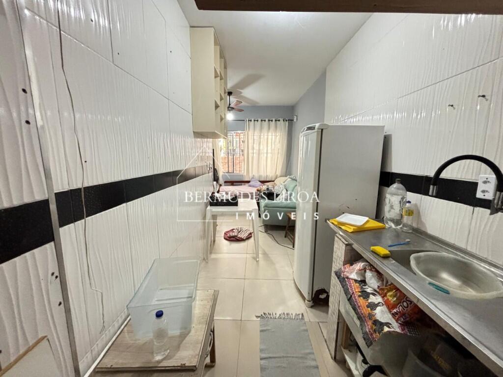 Casa com 1 quarto e 35 m² em Centro, Mongaguá