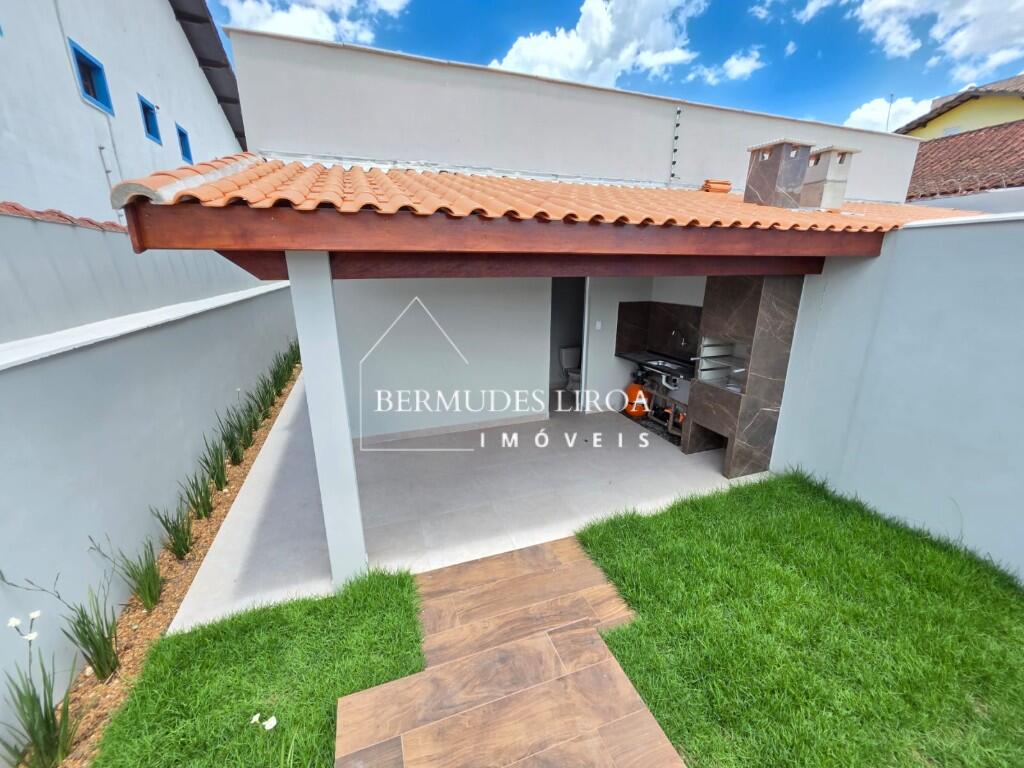 Casa com 2 quartos e 90 m² em Centro, Mongaguá