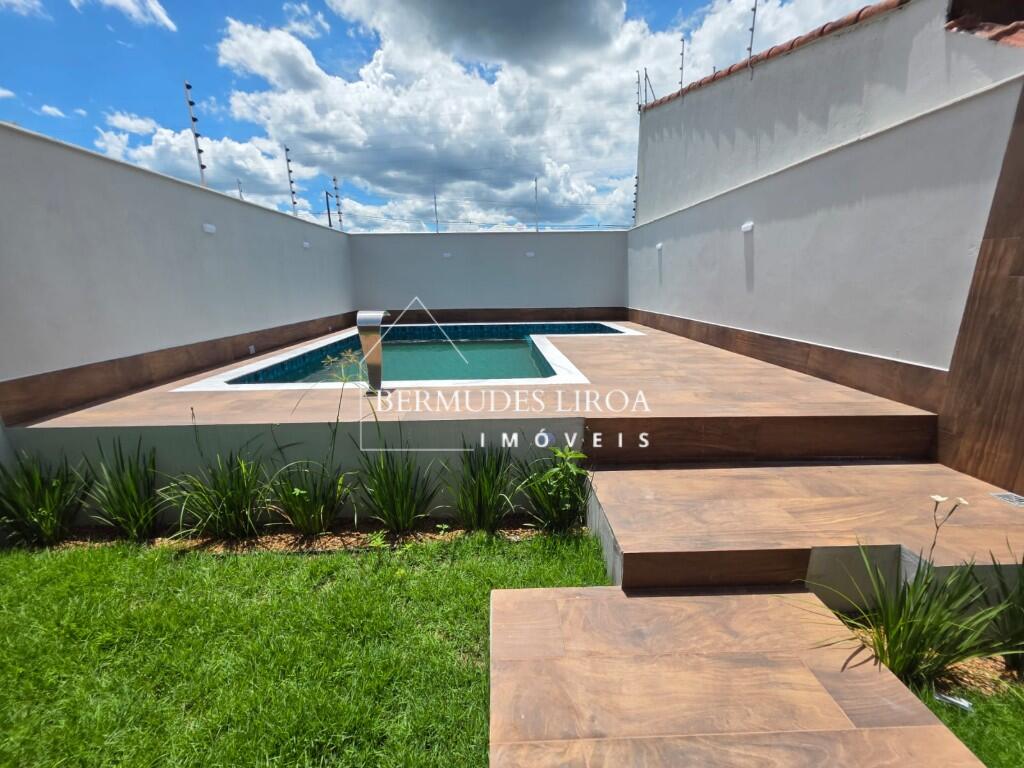 Casa com 2 quartos e 90 m² em Centro, Mongaguá