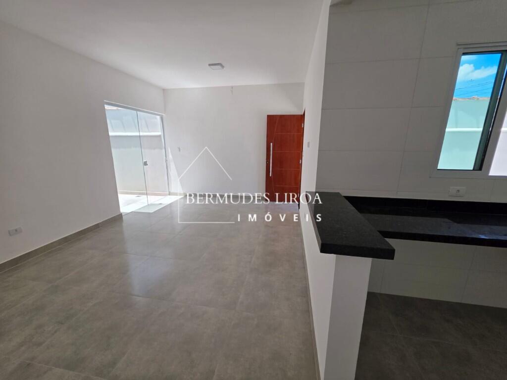 Casa com 2 quartos e 90 m² em Centro, Mongaguá