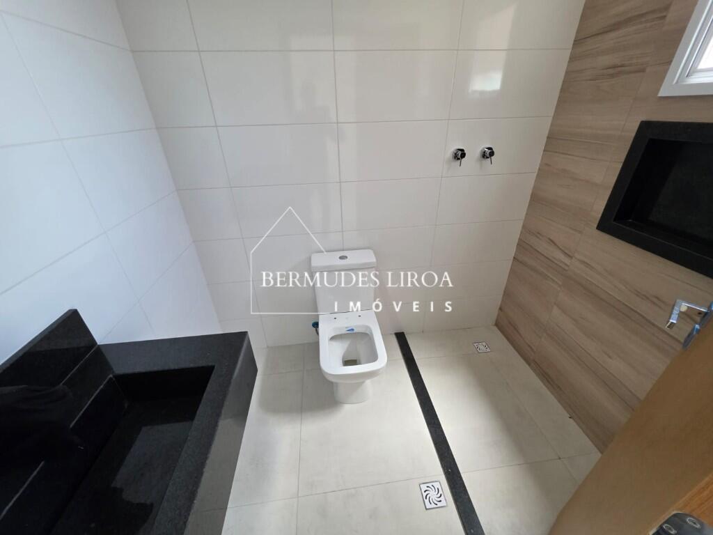 Apartamento com 3 quartos e 145 m² em Centro, Mongaguá