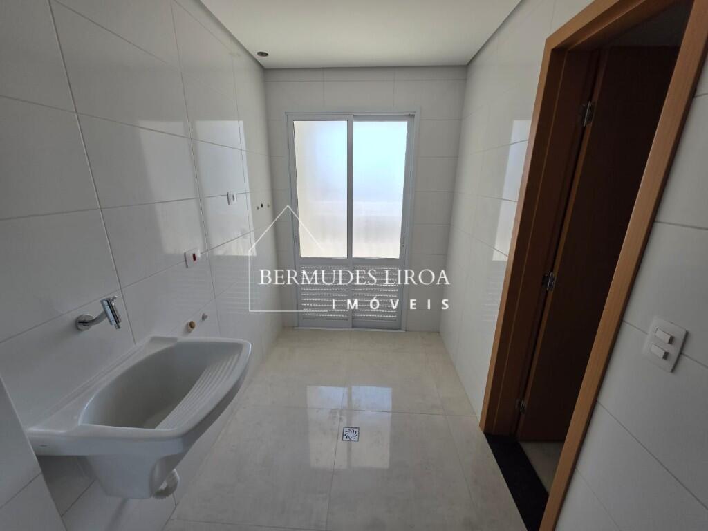 Apartamento com 3 quartos e 145 m² em Centro, Mongaguá