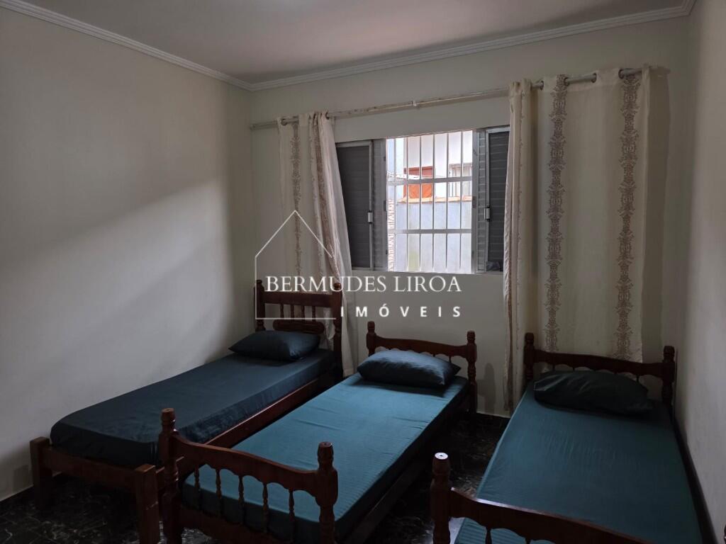 Casa com 3 quartos e 288 m² em Centro, Mongaguá