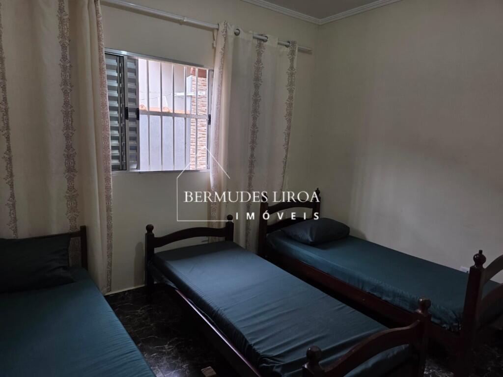 Casa com 3 quartos e 288 m² em Centro, Mongaguá