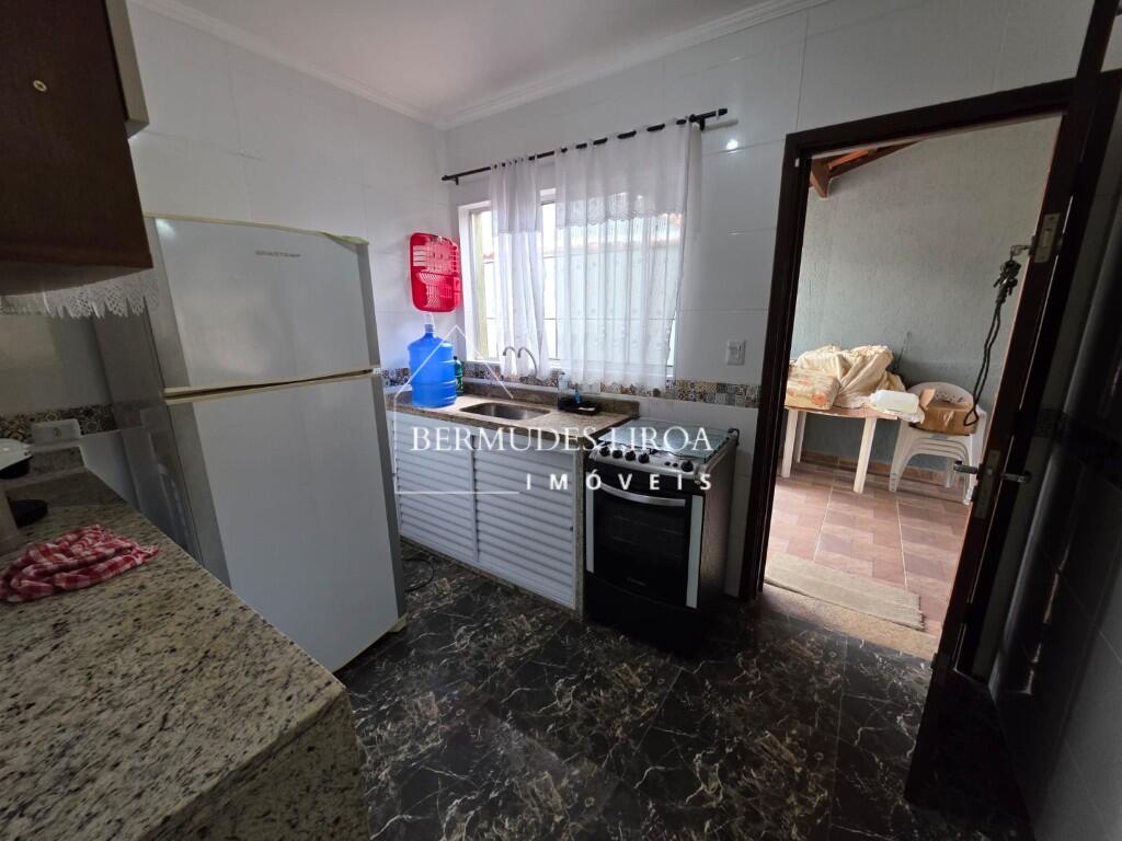 Casa com 3 quartos e 288 m² em Centro, Mongaguá