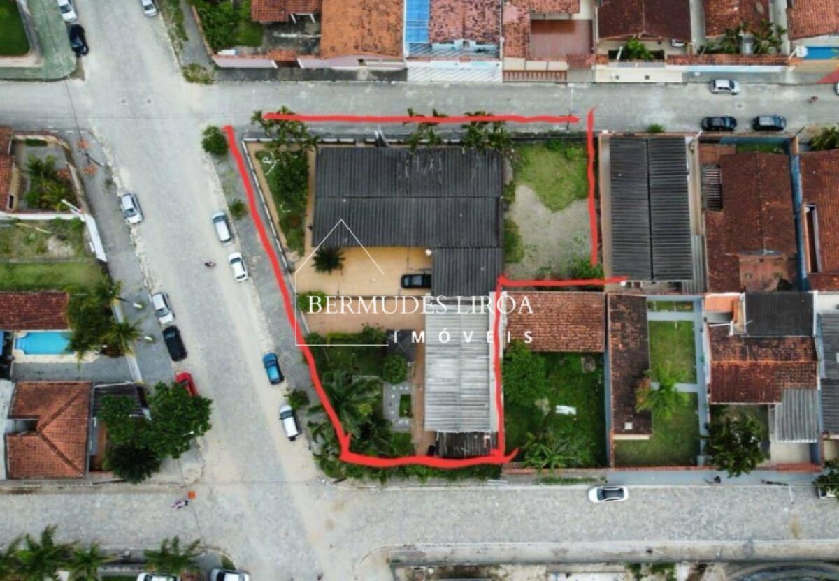 Casa com 5 quartos e 650 m² em Centro, Mongaguá