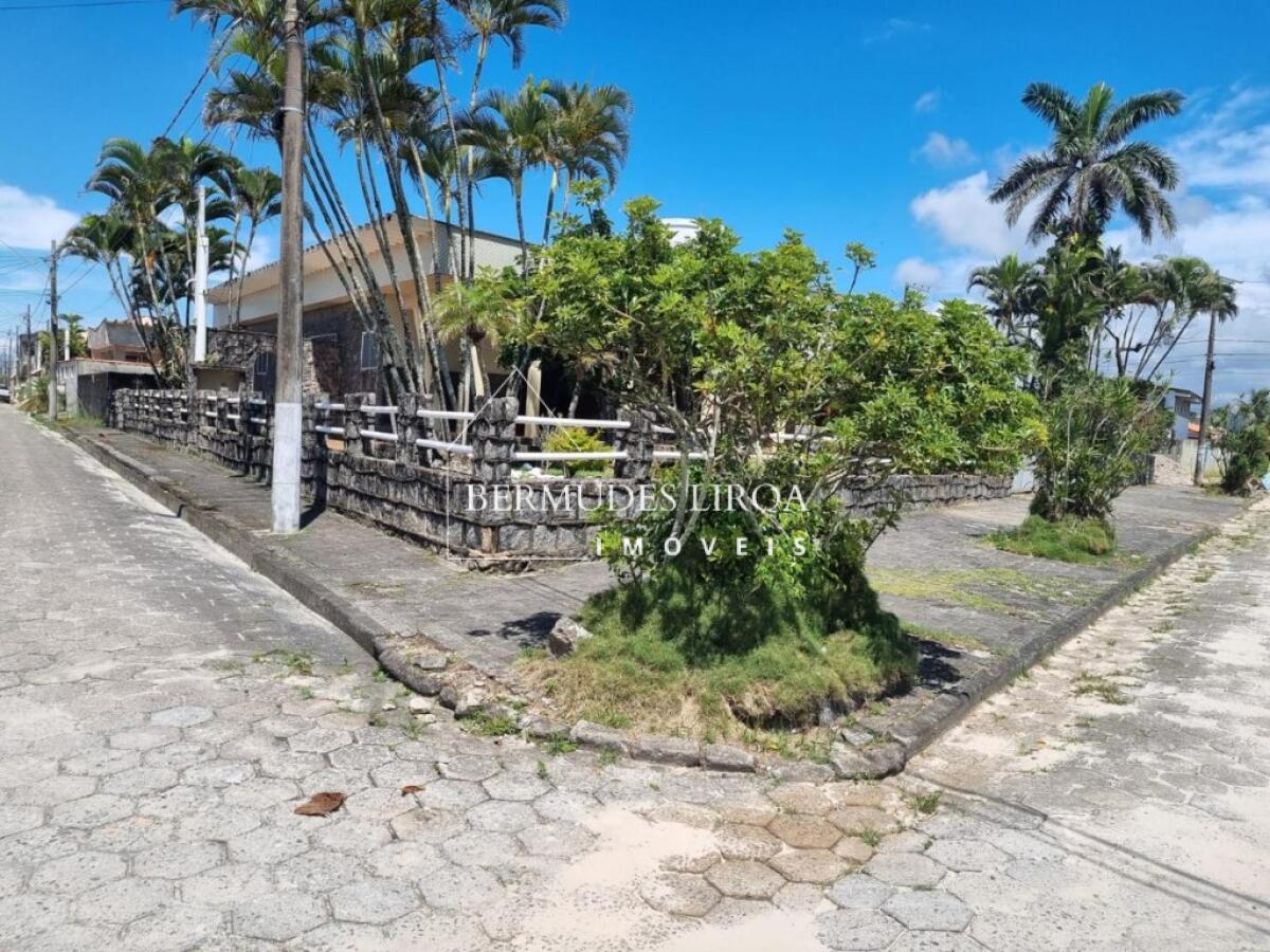 Casa com 5 quartos e 650 m² em Centro, Mongaguá