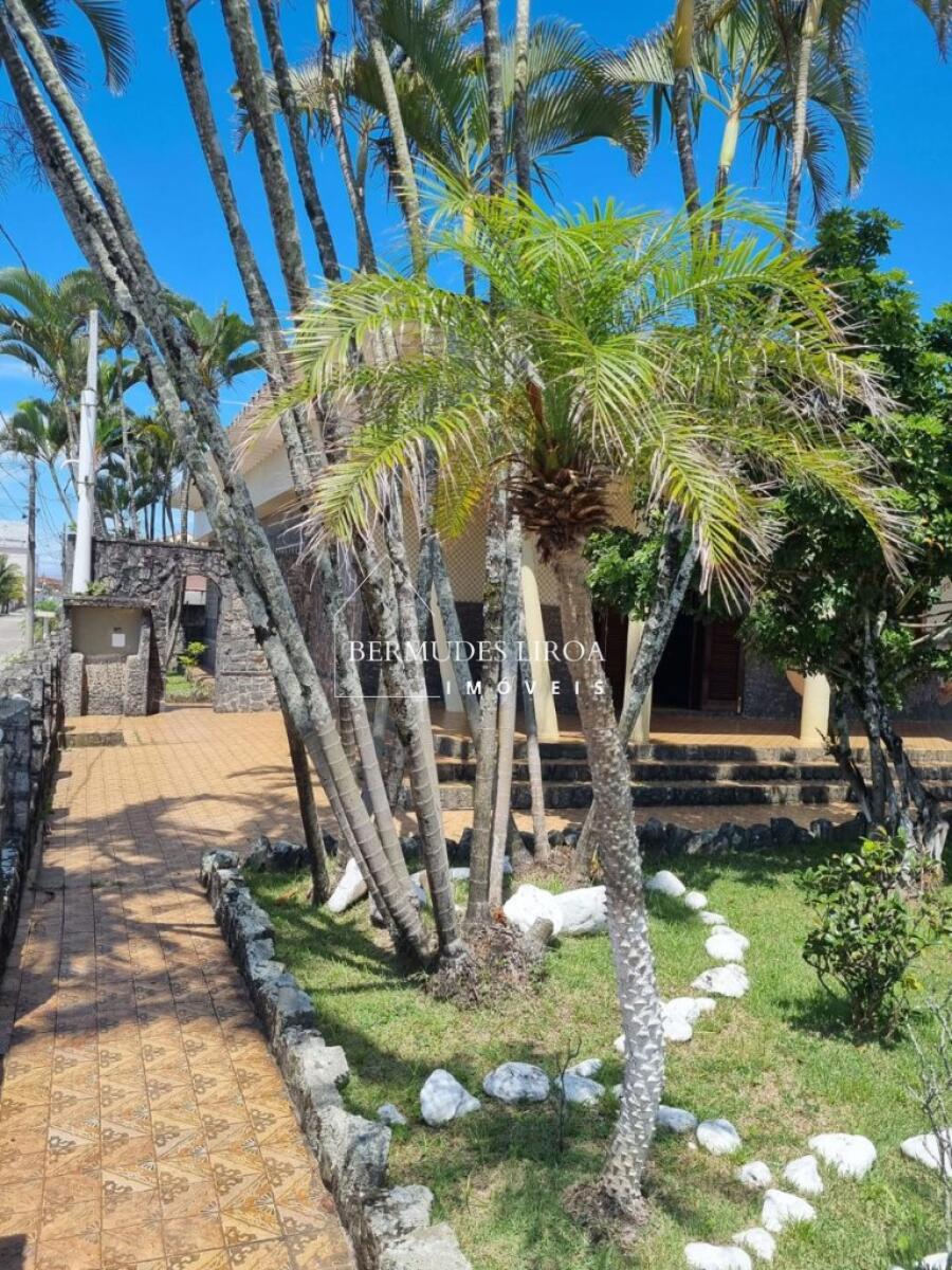 Casa com 5 quartos e 650 m² em Centro, Mongaguá