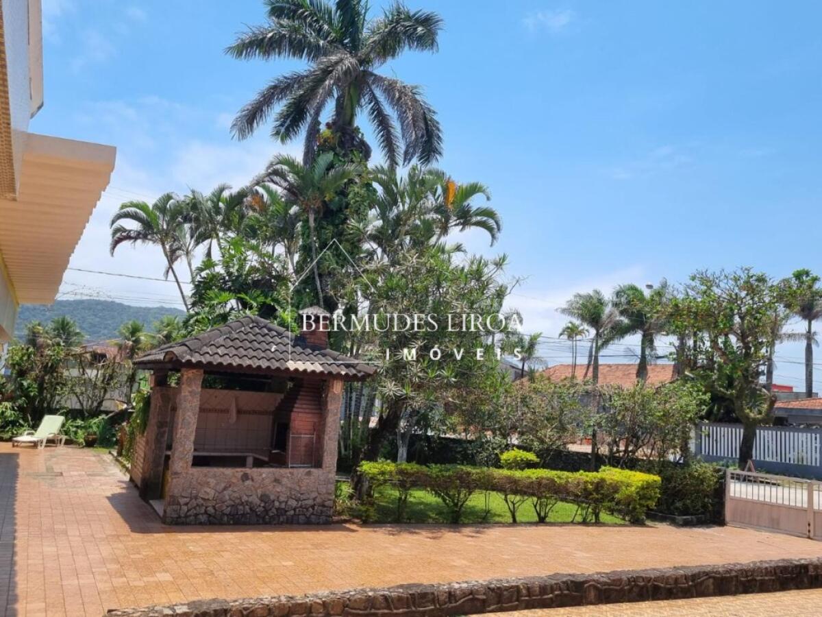 Casa com 5 quartos e 650 m² em Centro, Mongaguá