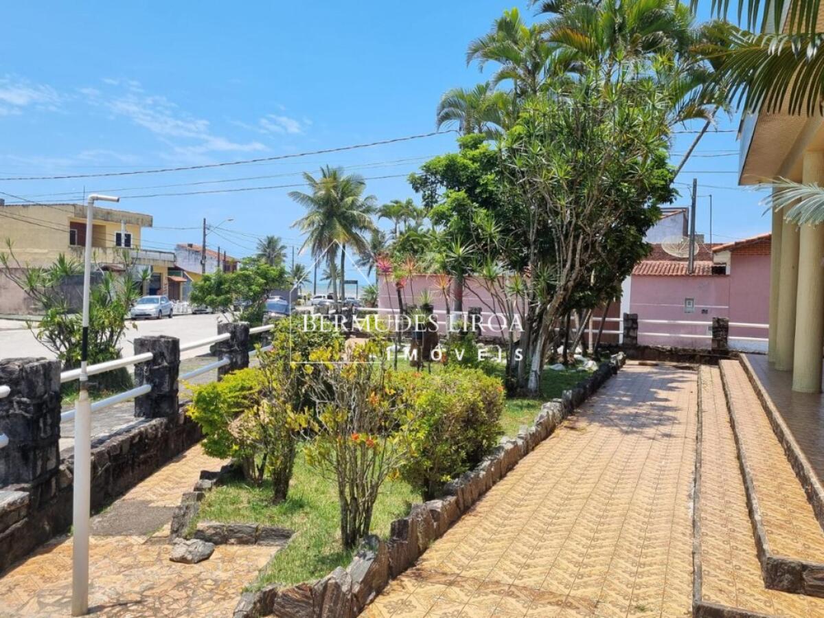 Casa com 5 quartos e 650 m² em Centro, Mongaguá