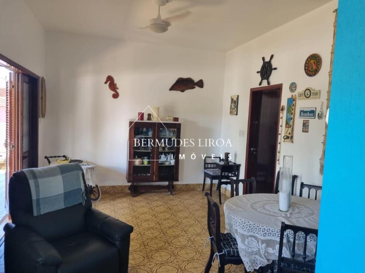 Casa com 5 quartos e 650 m² em Centro, Mongaguá