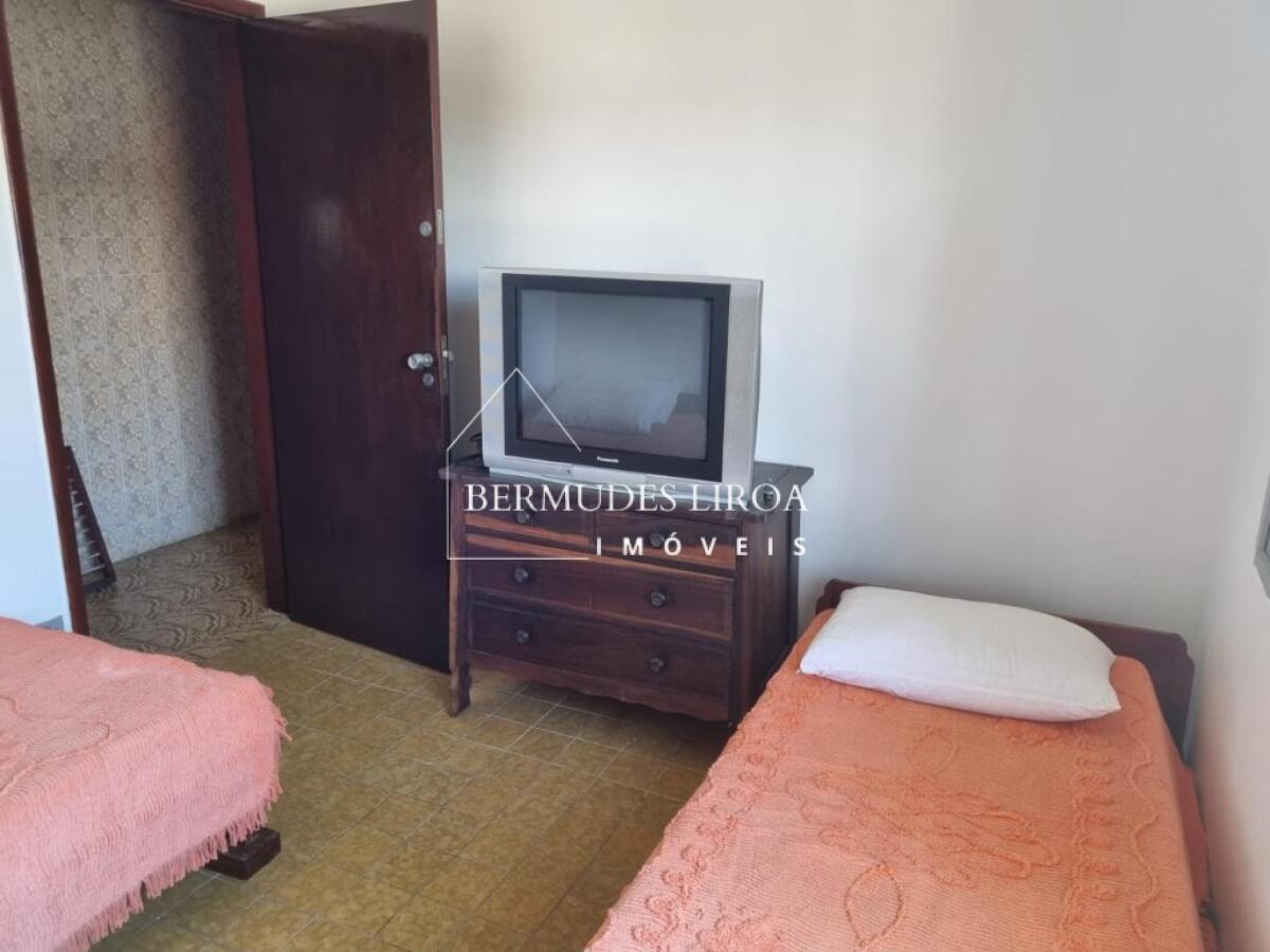 Casa com 5 quartos e 650 m² em Centro, Mongaguá