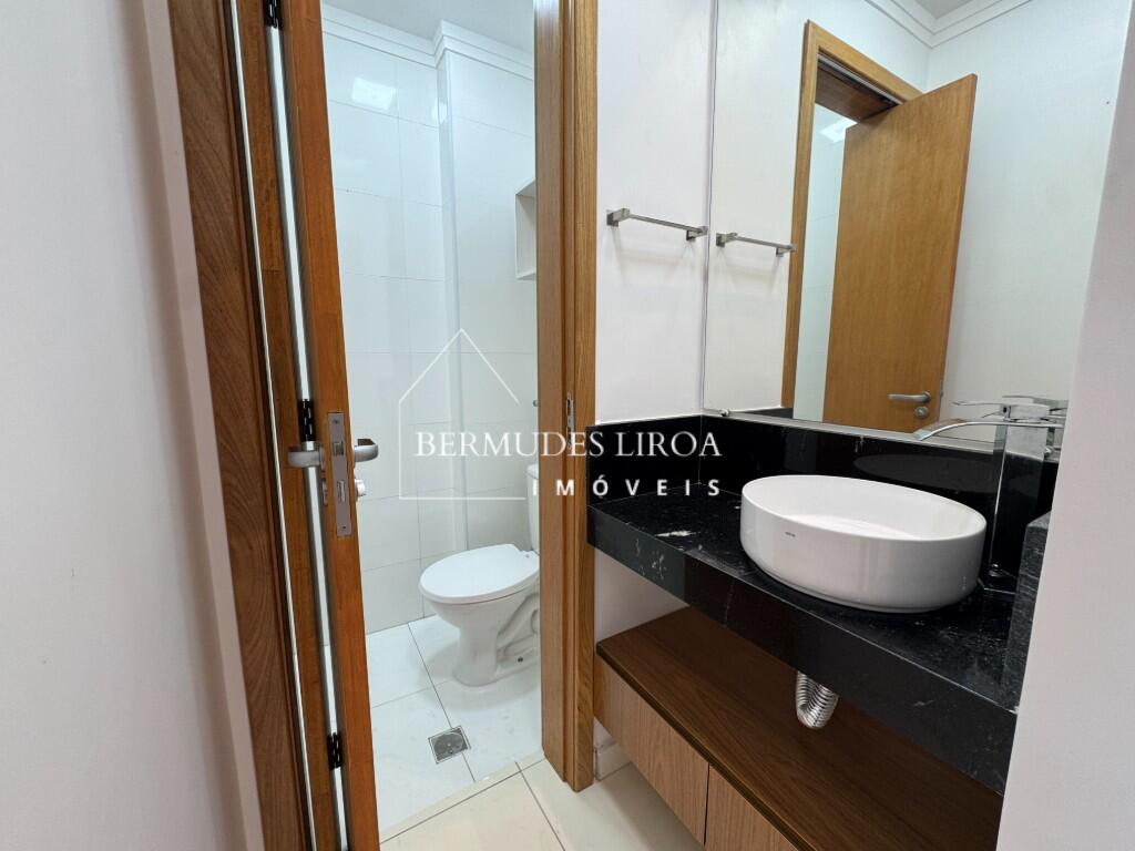 Apartamento com 3 quartos e 118 m² em Centro, Mongaguá