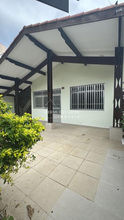 Casa com 2 quartos e 350 m² em Centro, Mongaguá