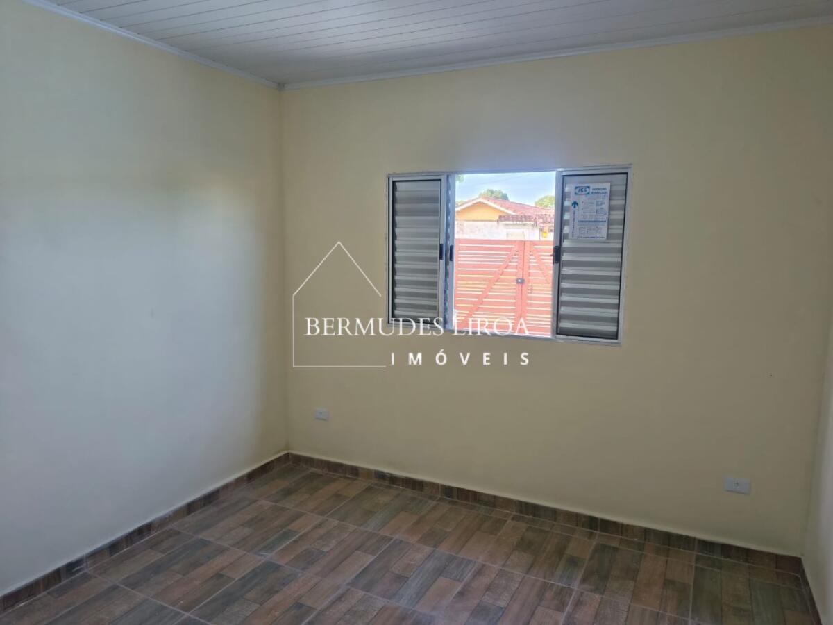 Casa com 2 quartos e 50 m² em Centro, Mongaguá