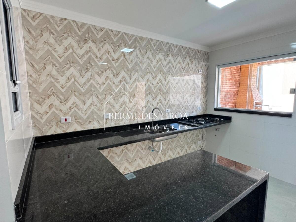 Casa com 2 quartos e 65 m² em Centro, Mongaguá
