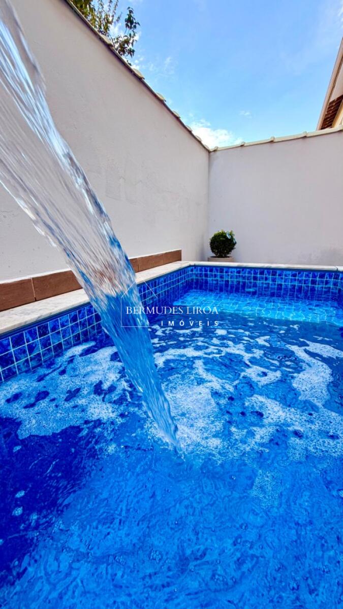 Casa com 2 quartos e 110 m² em Centro, Mongaguá