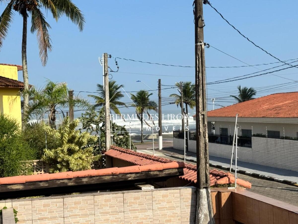 Casa com 3 quartos e 162 m² em Centro, Mongaguá
