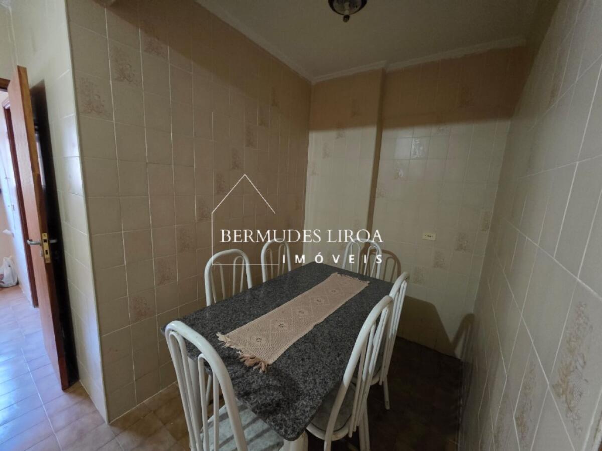 Apartamento com 3 quartos e 100 m² em Centro, Mongaguá