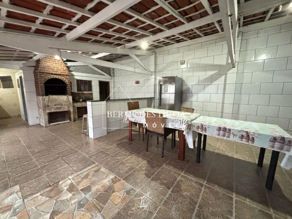 Casa com 2 quartos e 157 m² em Centro, Mongaguá
