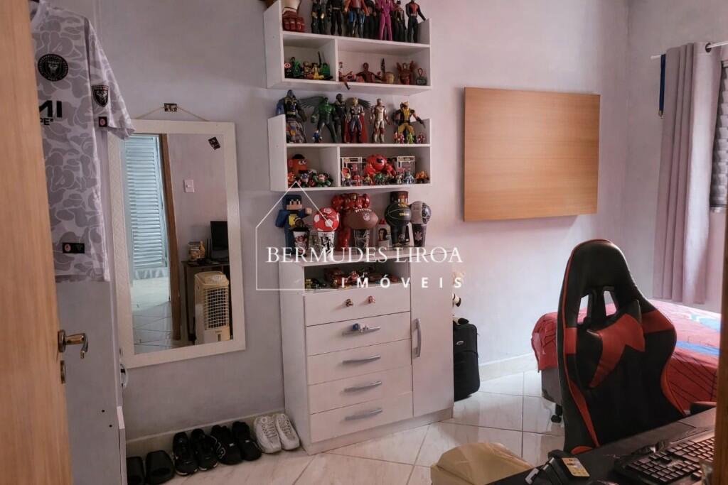Casa com 4 quartos e 180 m² em Centro, Mongaguá