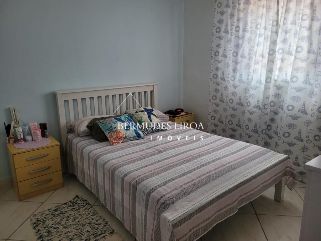 Casa com 4 quartos e 180 m² em Centro, Mongaguá