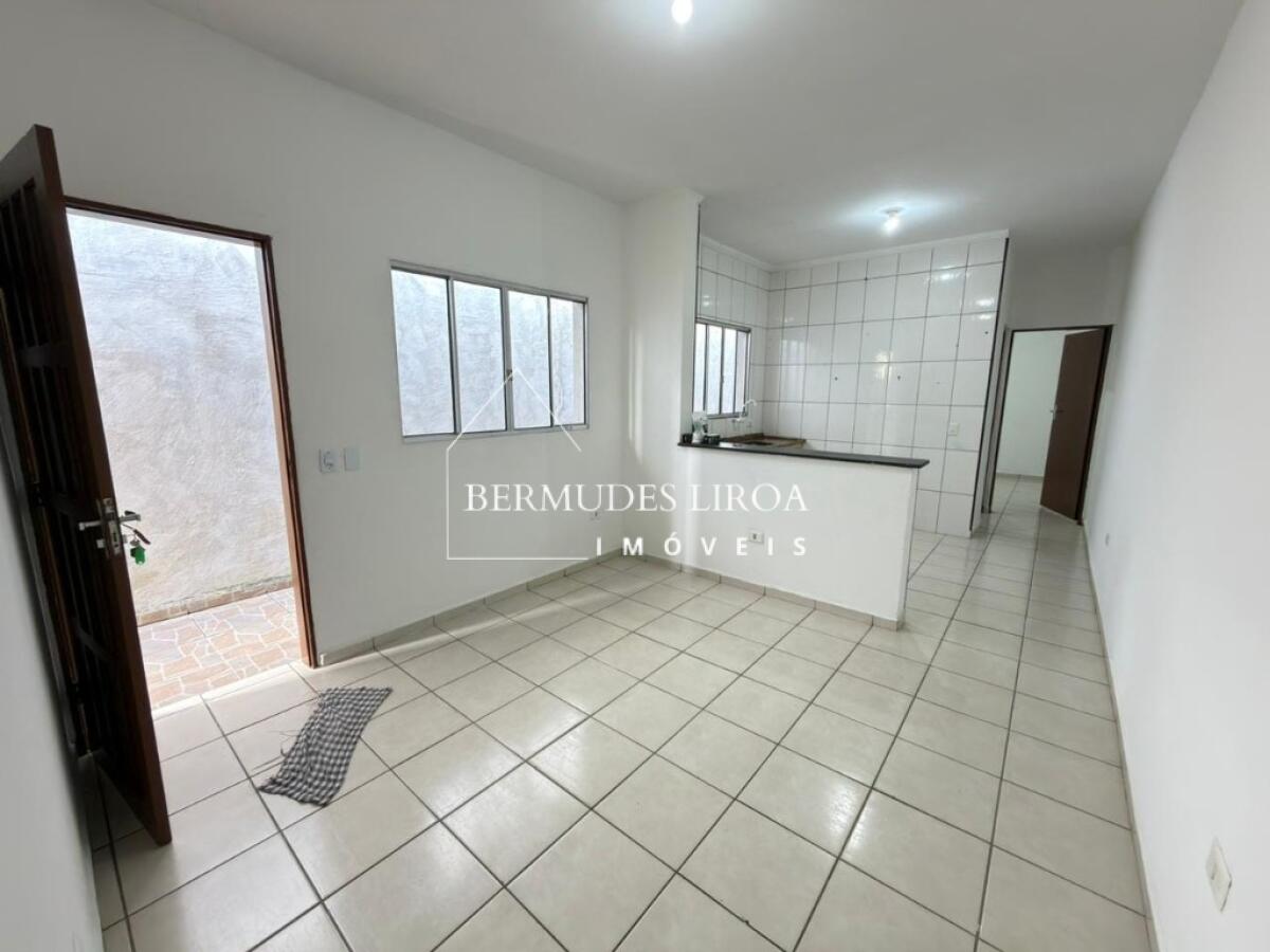 Casa com 2 quartos e 60 m² em Centro, Mongaguá