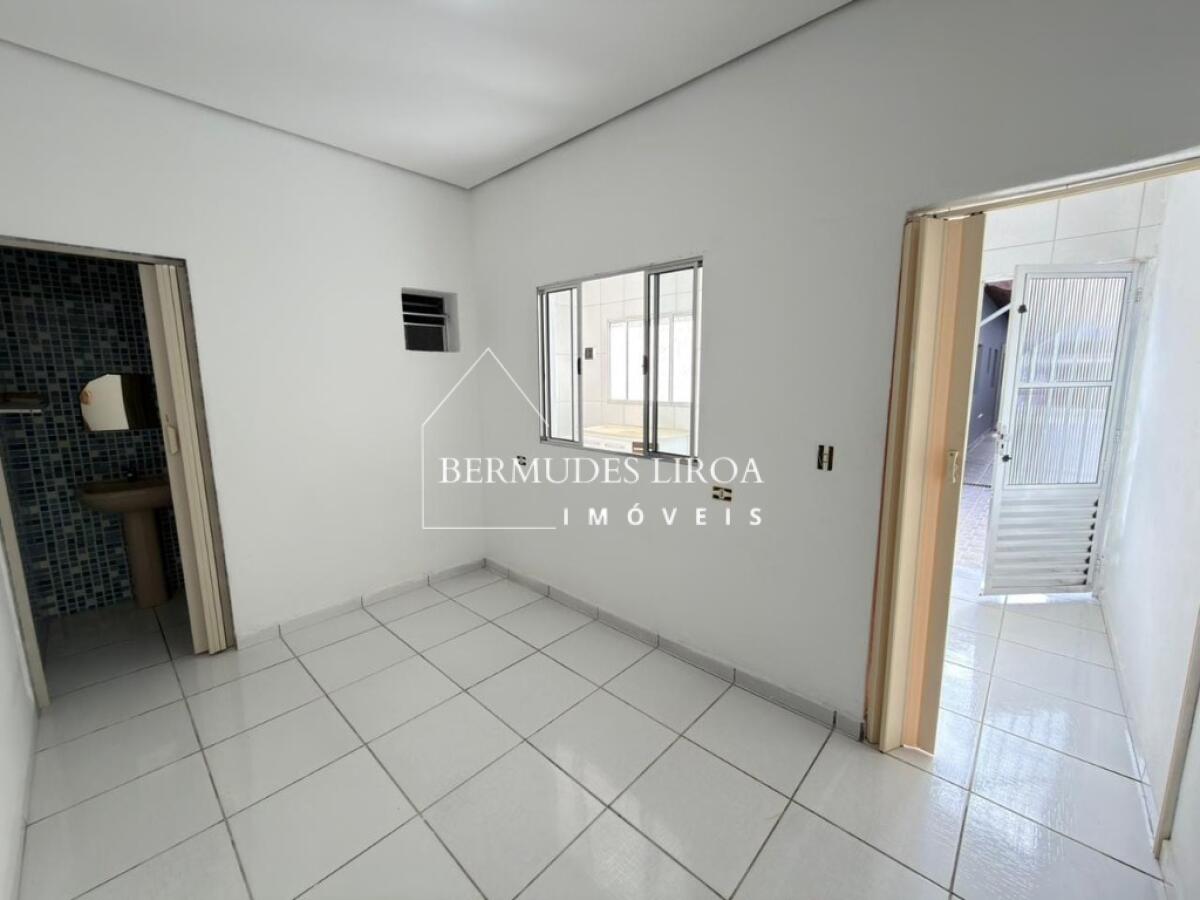 Casa com 2 quartos e 60 m² em Centro, Mongaguá
