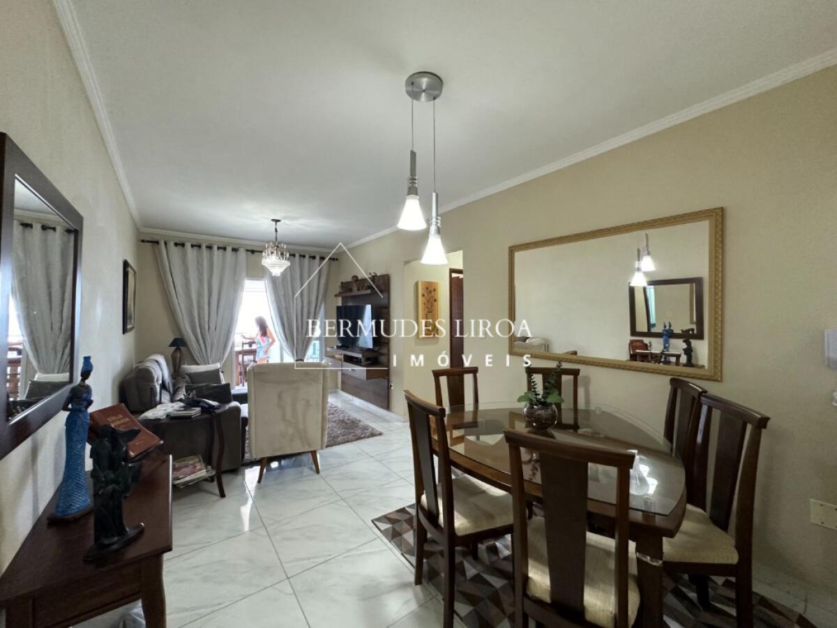 Apartamento com 2 quartos e 83 m² em Centro, Mongaguá
