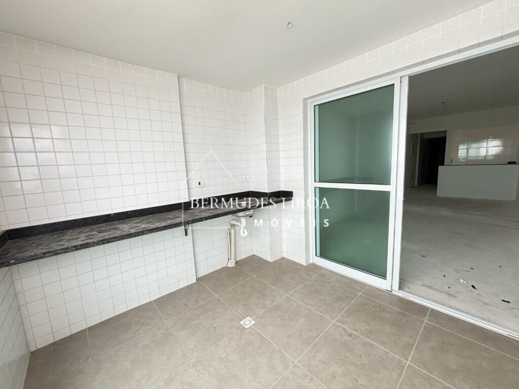 Apartamento com 3 quartos e 85 m² em Centro, Mongaguá