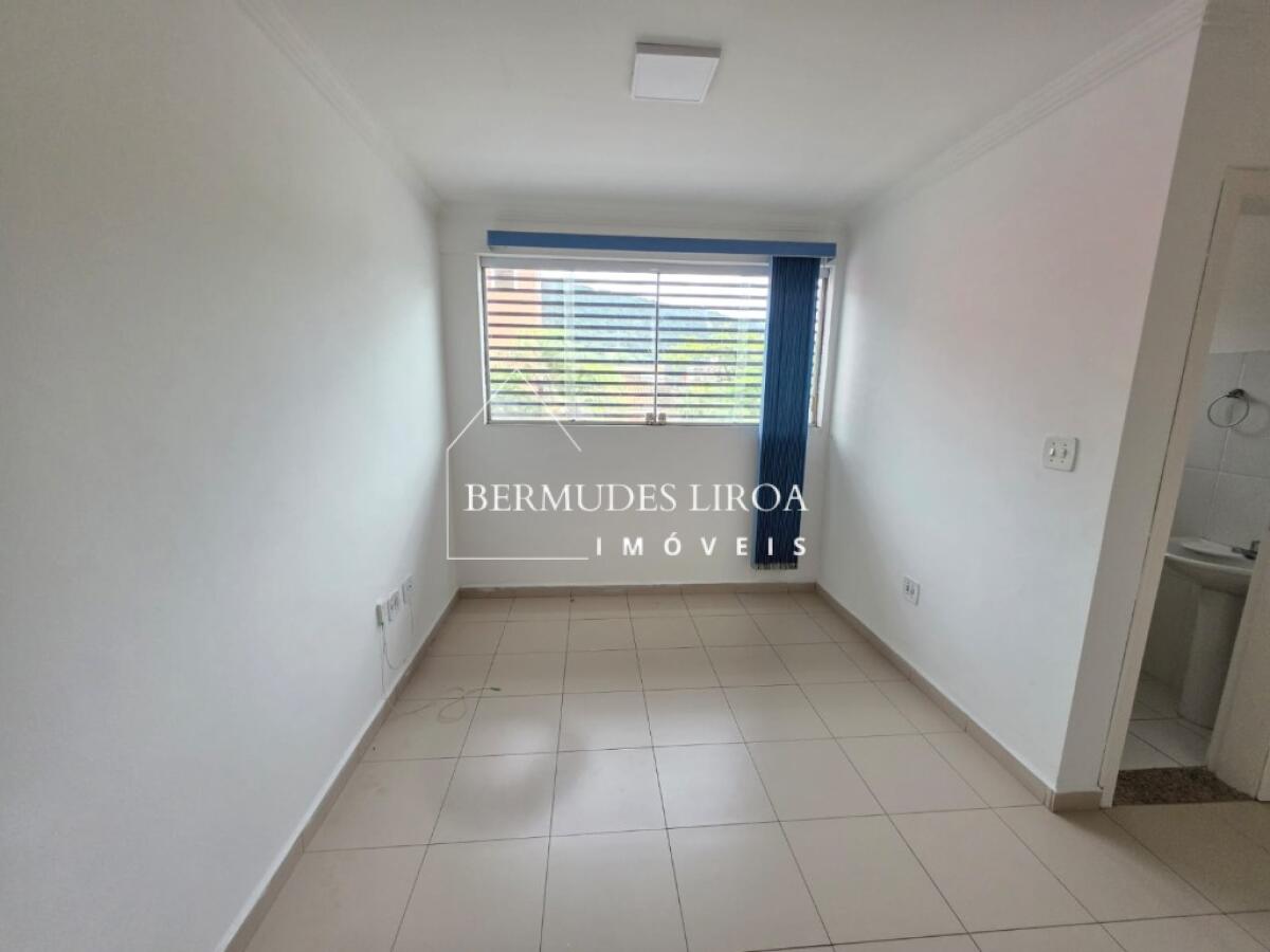 Apartamento com 32 m² em Centro, Mongaguá