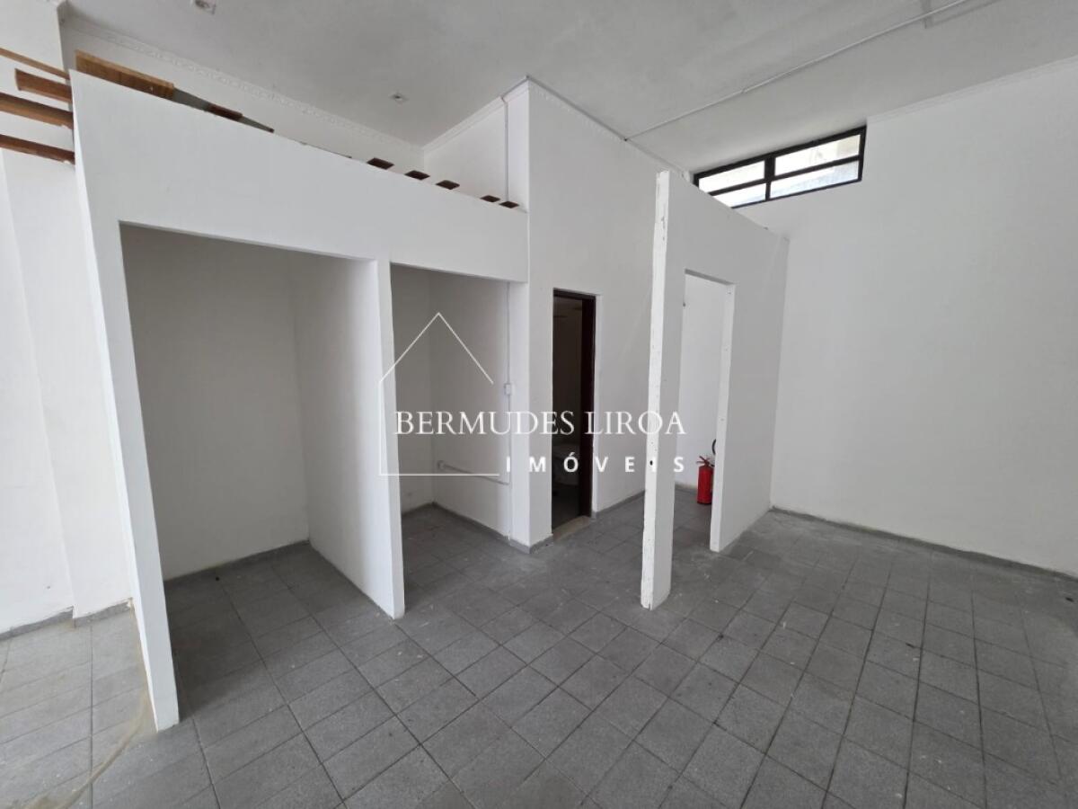 Apartamento com 50 m² em Centro, Mongaguá