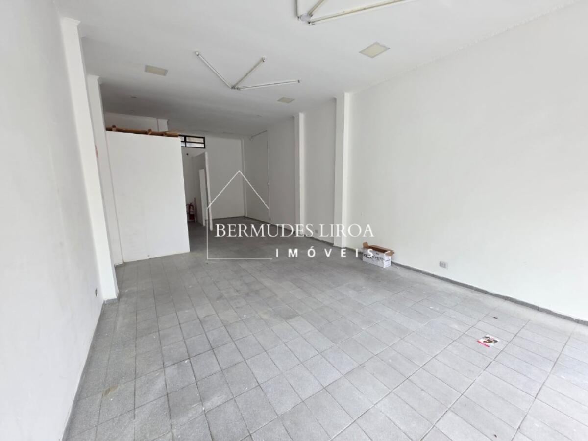 Apartamento com 50 m² em Centro, Mongaguá