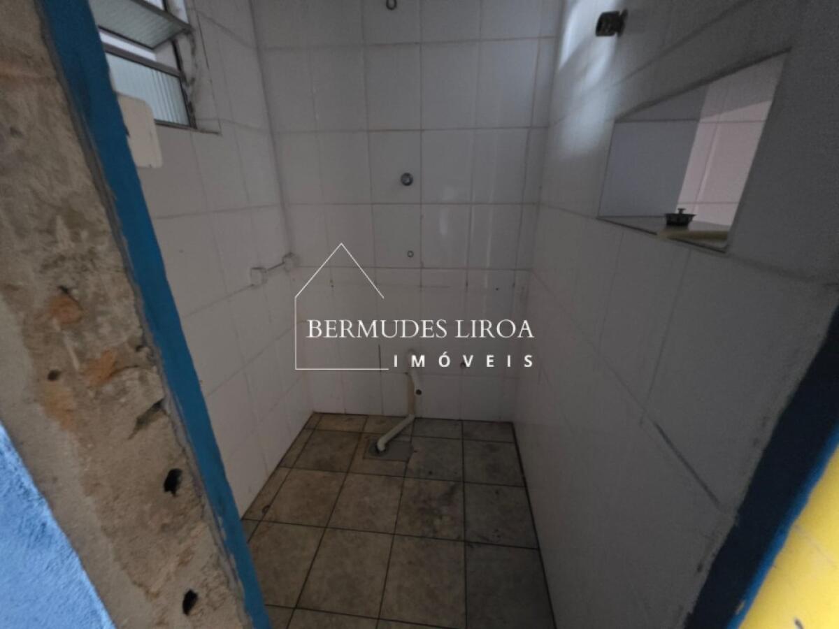 Apartamento com 305 m² em Centro, Mongaguá