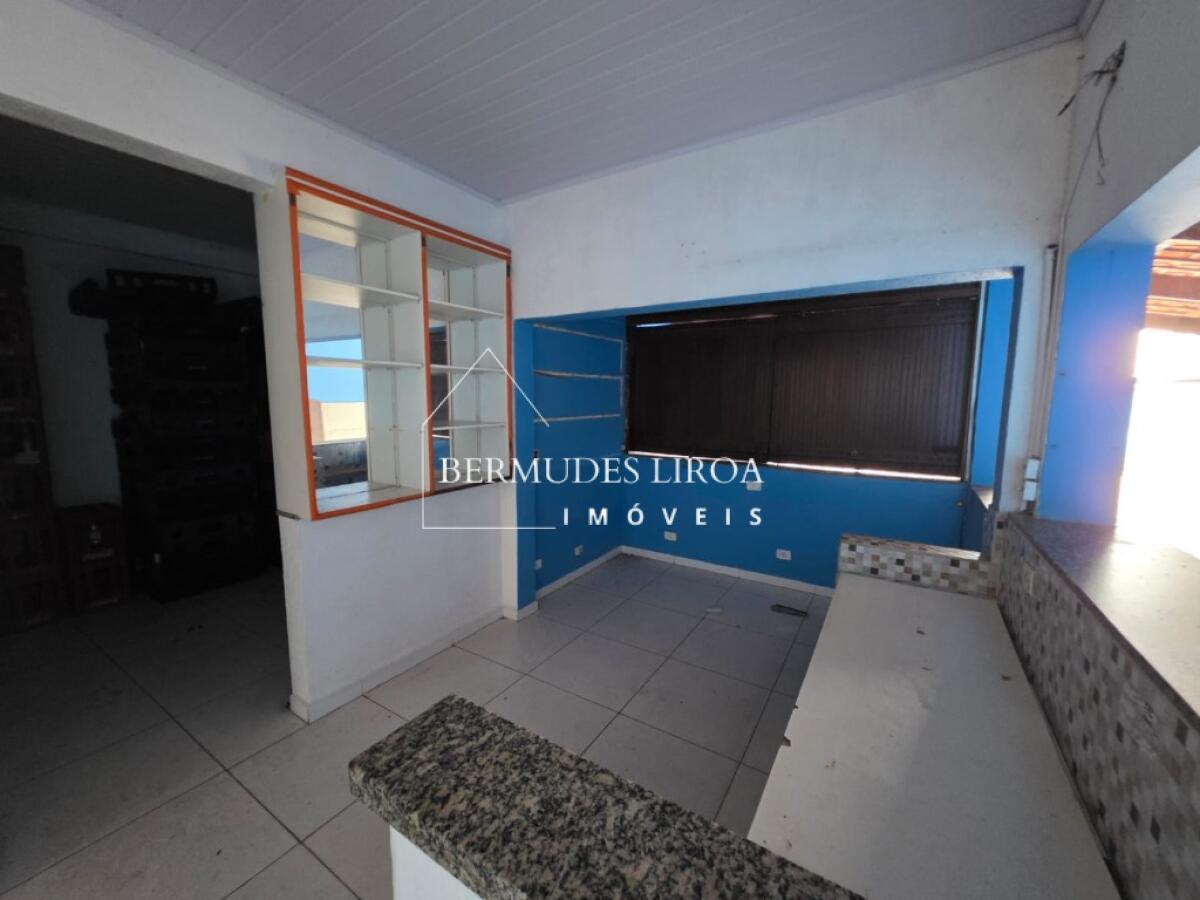 Apartamento com 305 m² em Centro, Mongaguá