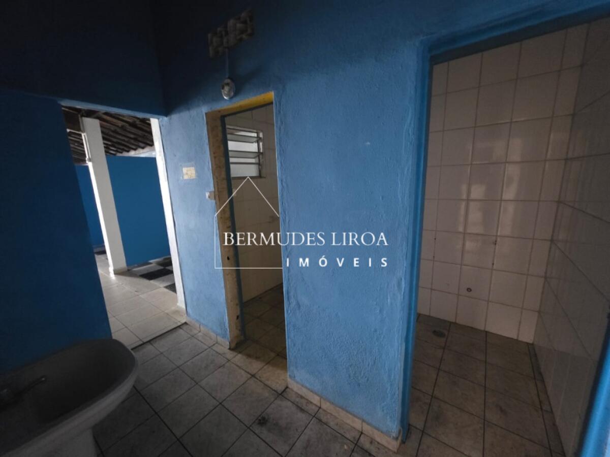 Apartamento com 305 m² em Centro, Mongaguá